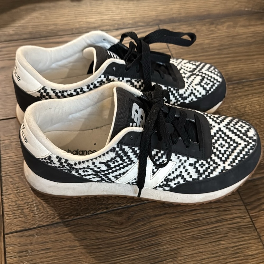 New Balance Women's 501 V1 Sneaker Size 7 EUC - Picture 4 of 6